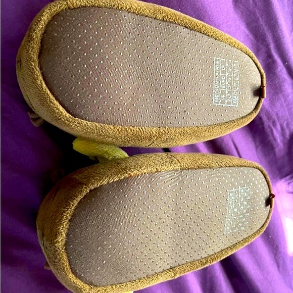 Reindeer kids slippers size 3 - Picture 3 of 3